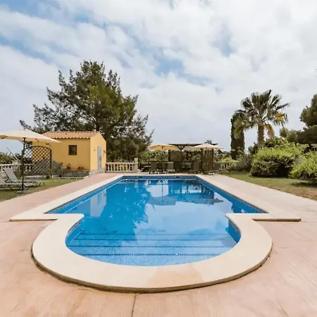 Masia Castellvi Bed & Breakfast *