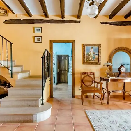 Bed & Breakfast Masia Castellvi
