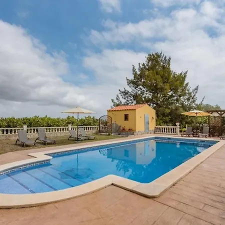 Bed & Breakfast Masia Castellvi *