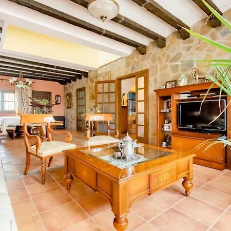 Alojamento de Acomodação e Pequeno-almoço Masia Castellvi