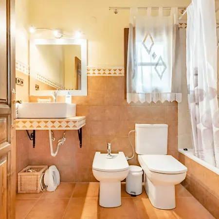 Bed & Breakfast Masia Castellvi