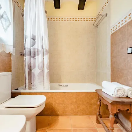 Bed & Breakfast Masia Castellvi *